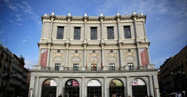 A general view shows the Teatro Real (Royal Theatre), a major opera house, at Plaza de Oriente (Oriente square) in Madrid, Spain, March 25, 2016. (REUTERS)