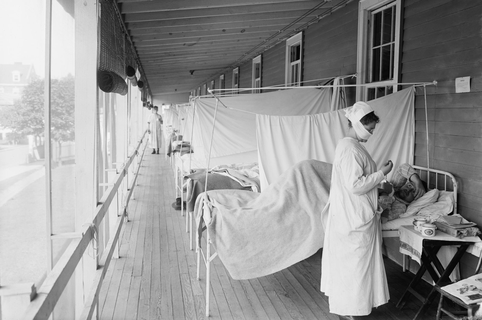 Walter Reed Hospital flu ward during the Spanish Flu epidemic of 1918-19, in Washington D.C., U.S. (Shutterstock Photo)