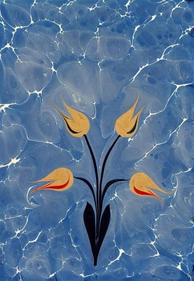 Seni marmer yang menggambarkan bunga tulip oleh Fuat Başar.  (Foto File Sabah)
