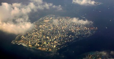 An aerial view of Maldives capital Male, Dec. 9, 2009. (Reuters Photo)