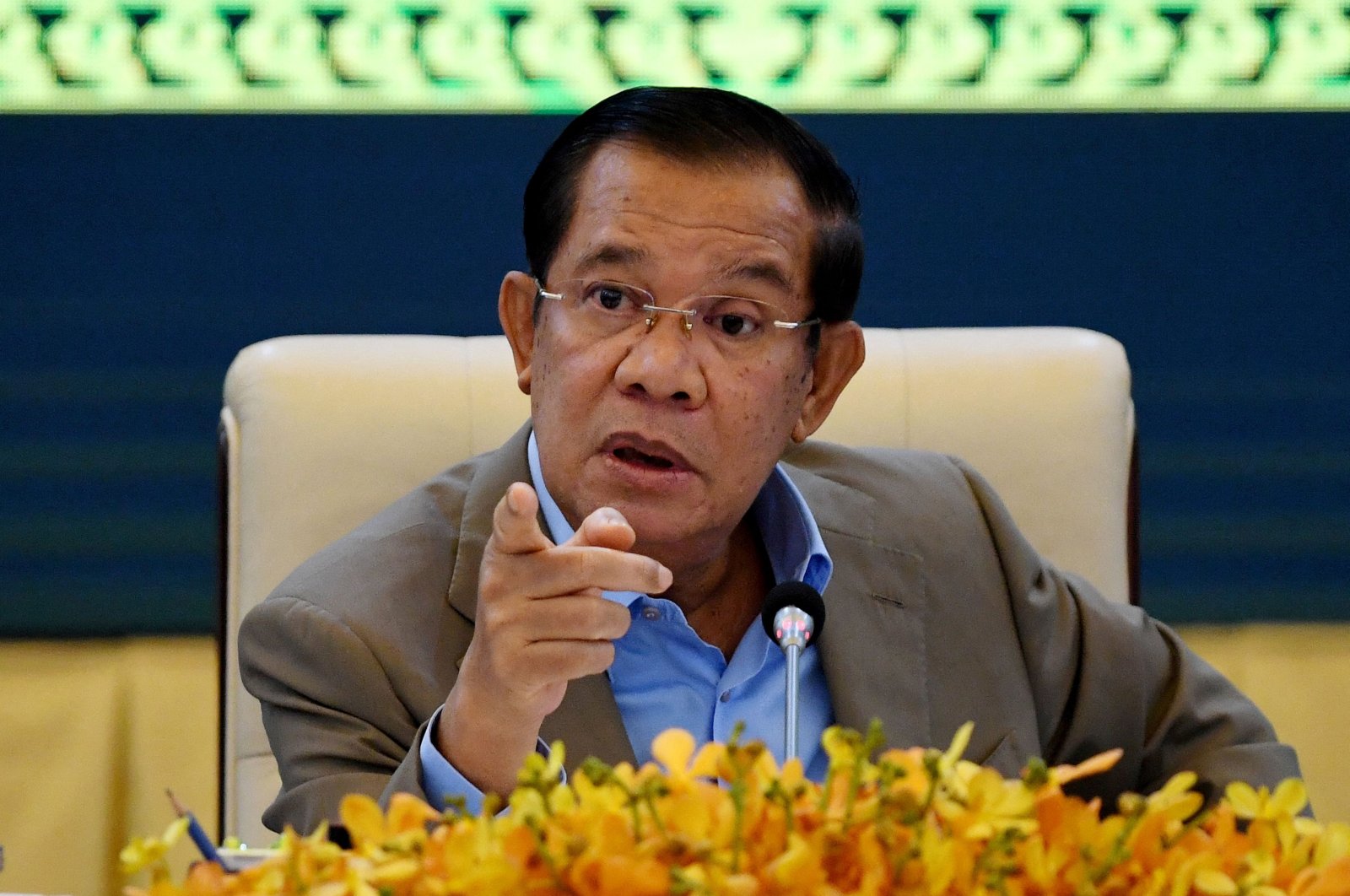 Cambodia&#039;s Prime Minister Hun Sen gestures during a press conference at the Peace Palace in Phnom Penh, Cambodia, Sept. 17, 2021. (AFP Photo)