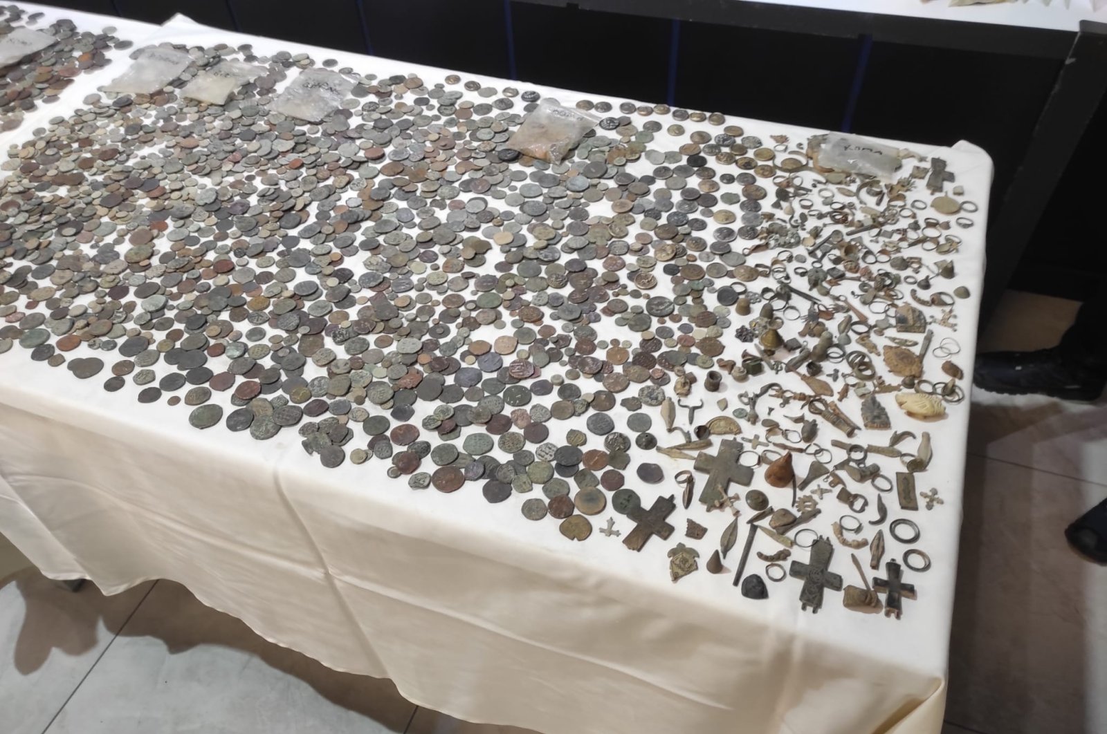 A police display of the coins and other artifacts, in the capital Ankara, Jan. 10, 2022. (AA PHOTO) 