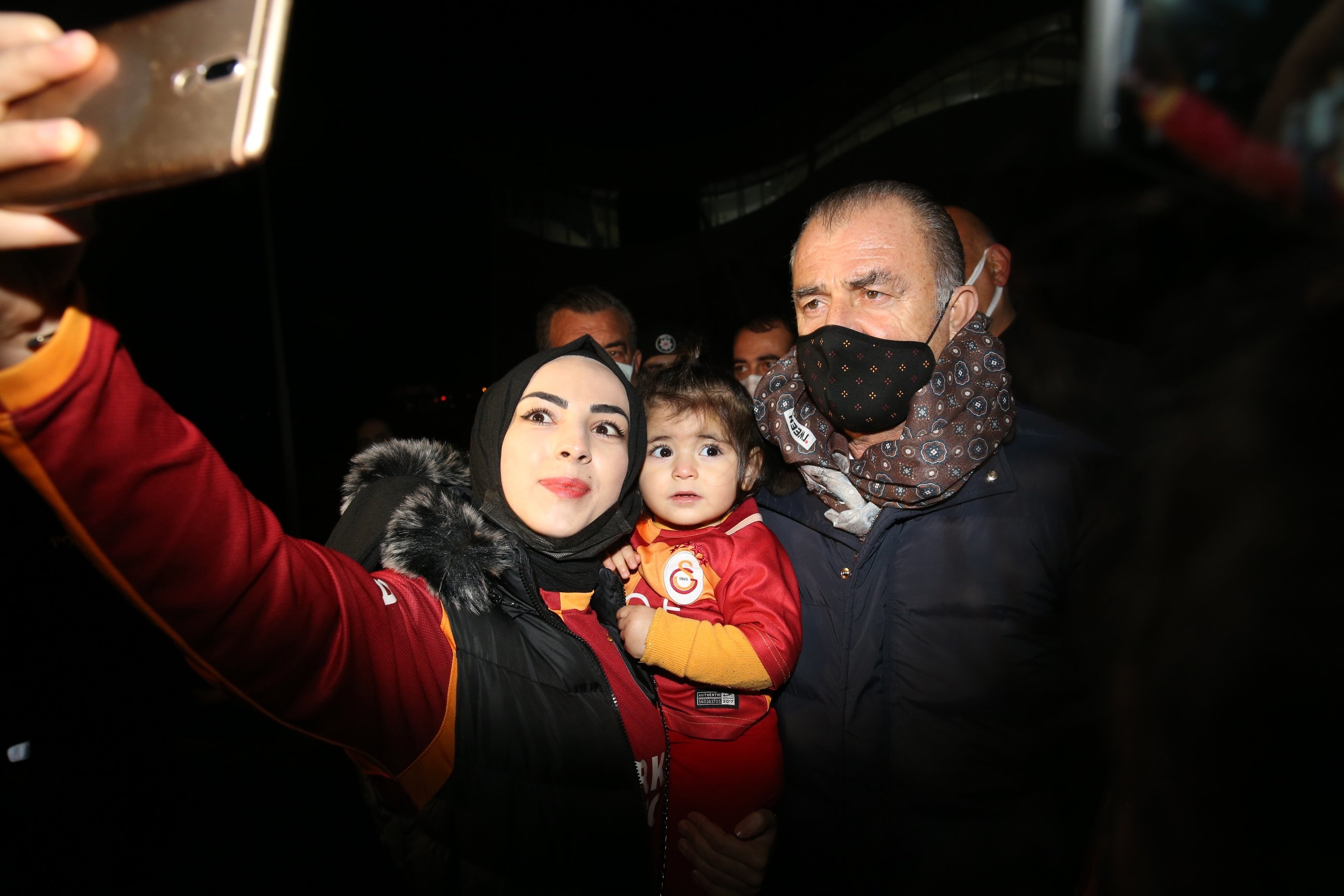 Galatasaray coach Fatih Terim takes photos with fans, Sivas, Turkey, Dec. 12, 2021. (AA Photo)