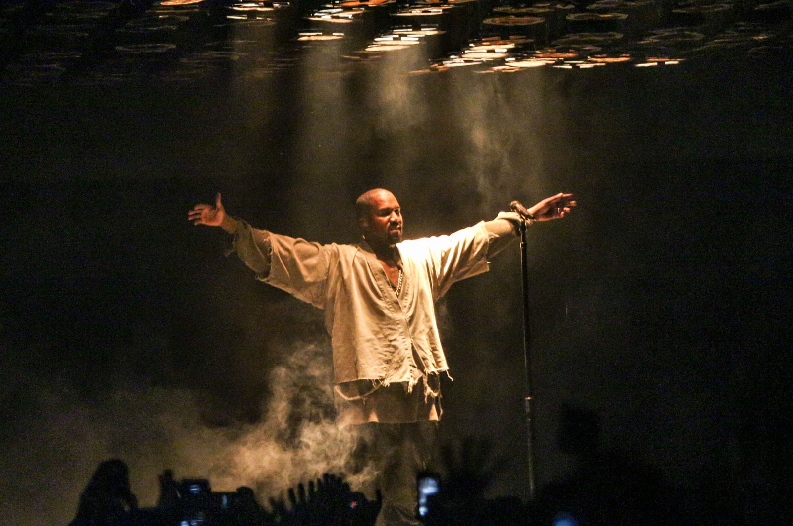 Kanye West performs during FYF Fest, Los Angeles, California, U.S., Aug. 22, 2015. (AP)
