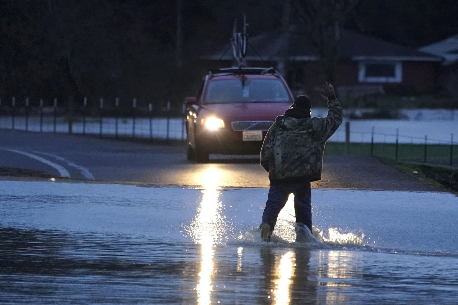 Heavy rains flood US city of Chehalis in Washington | Daily Sabah