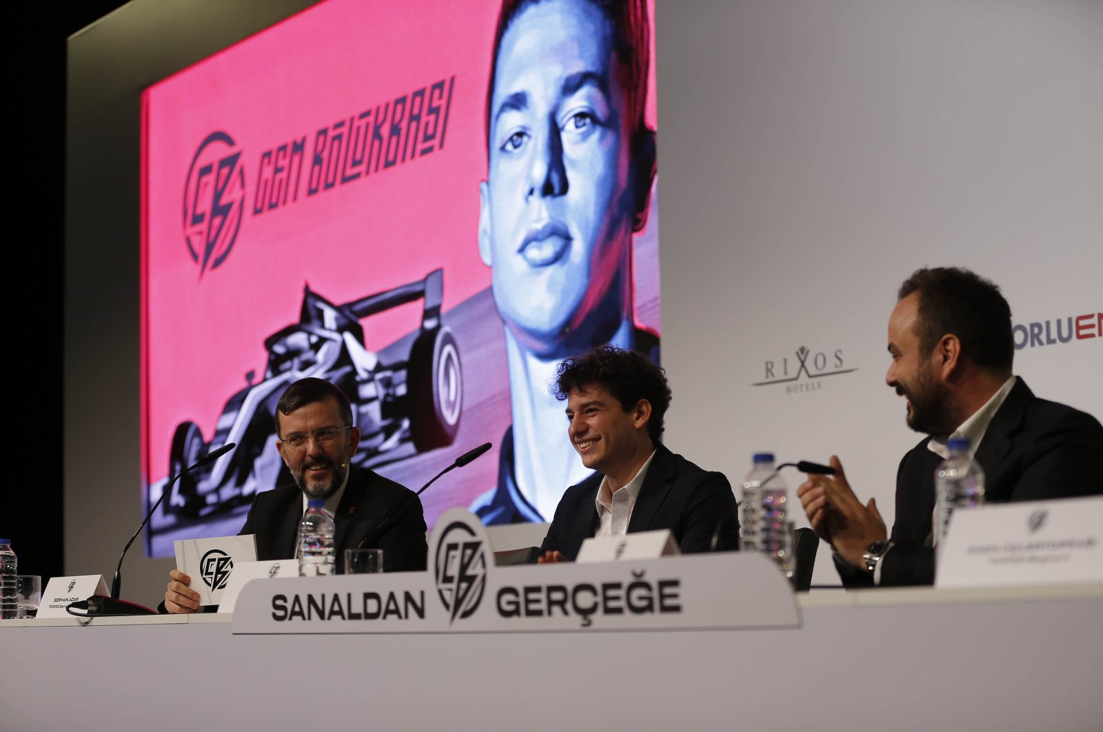Cem Bölükbaşı dari Turki akan berjuang untuk kejuaraan Formula 2 pada tahun 2022