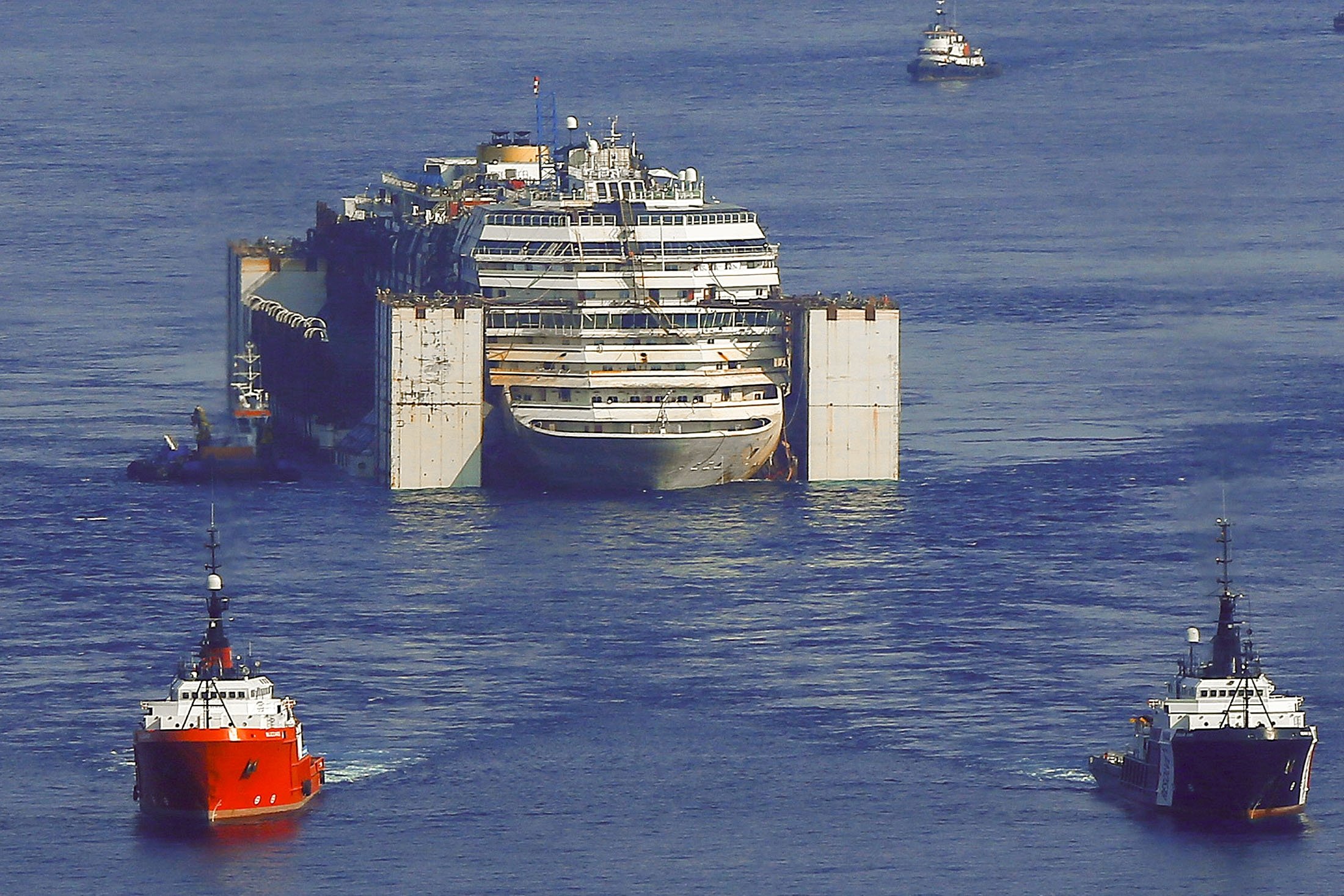 why did the cruise ship costa concordia sank