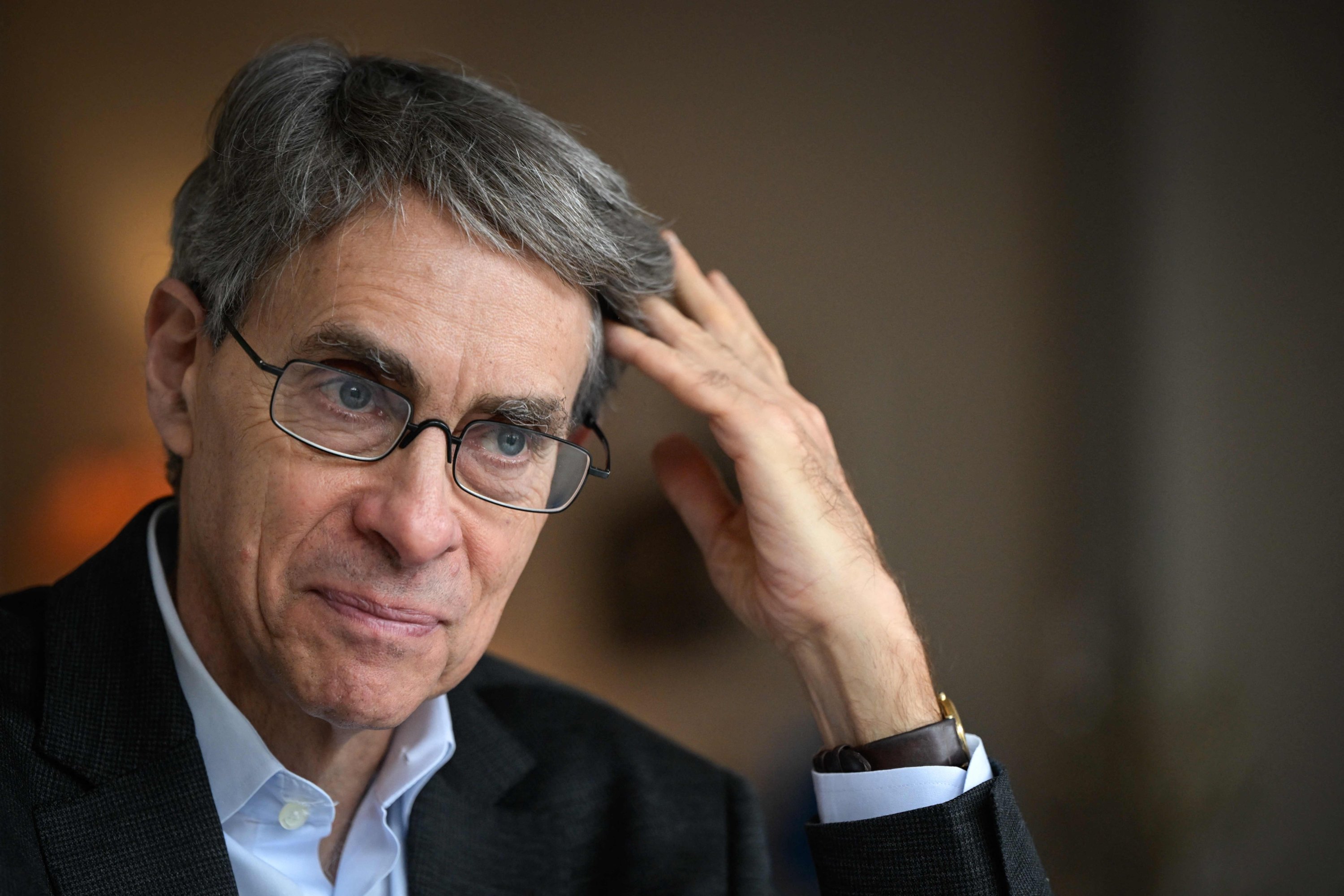 Human Rights Watch (HRW) executive director, Kenneth Roth, during an interview with AFP in Geneva, Jan. 11, 2022. (AFP Photo)