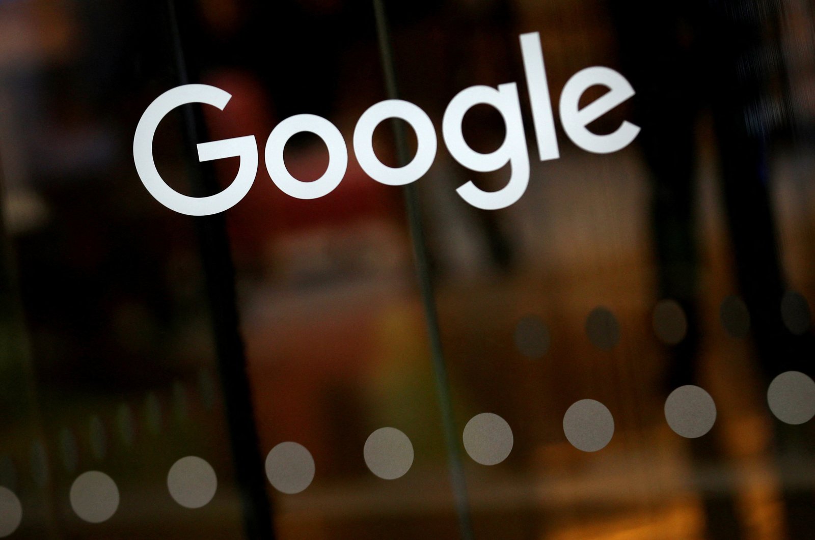 Google akan menghabiskan  miliar untuk kantor baru di London dengan harapan kembalinya staf