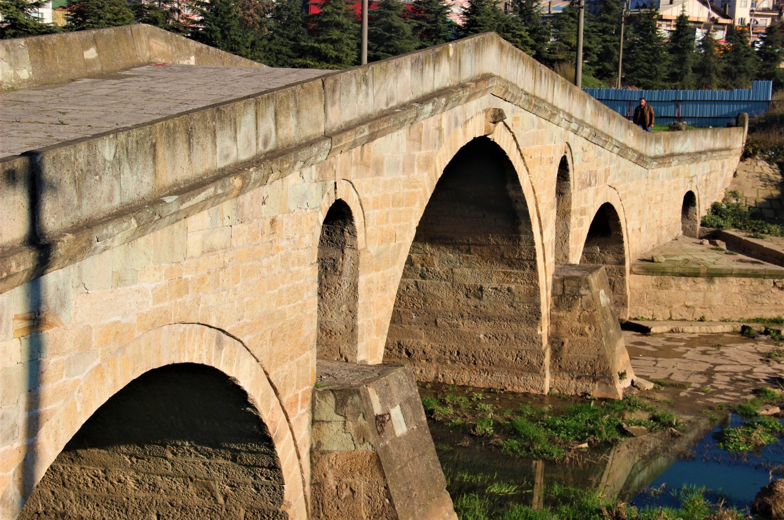 Turkish bridge from the 16th century on the "Baghdad Road" standing strong despite military expeditions and natural disasters due to its special architectual design, Kocaeli, western Turkey, Jan. 10, 2022. (IHA Photo)