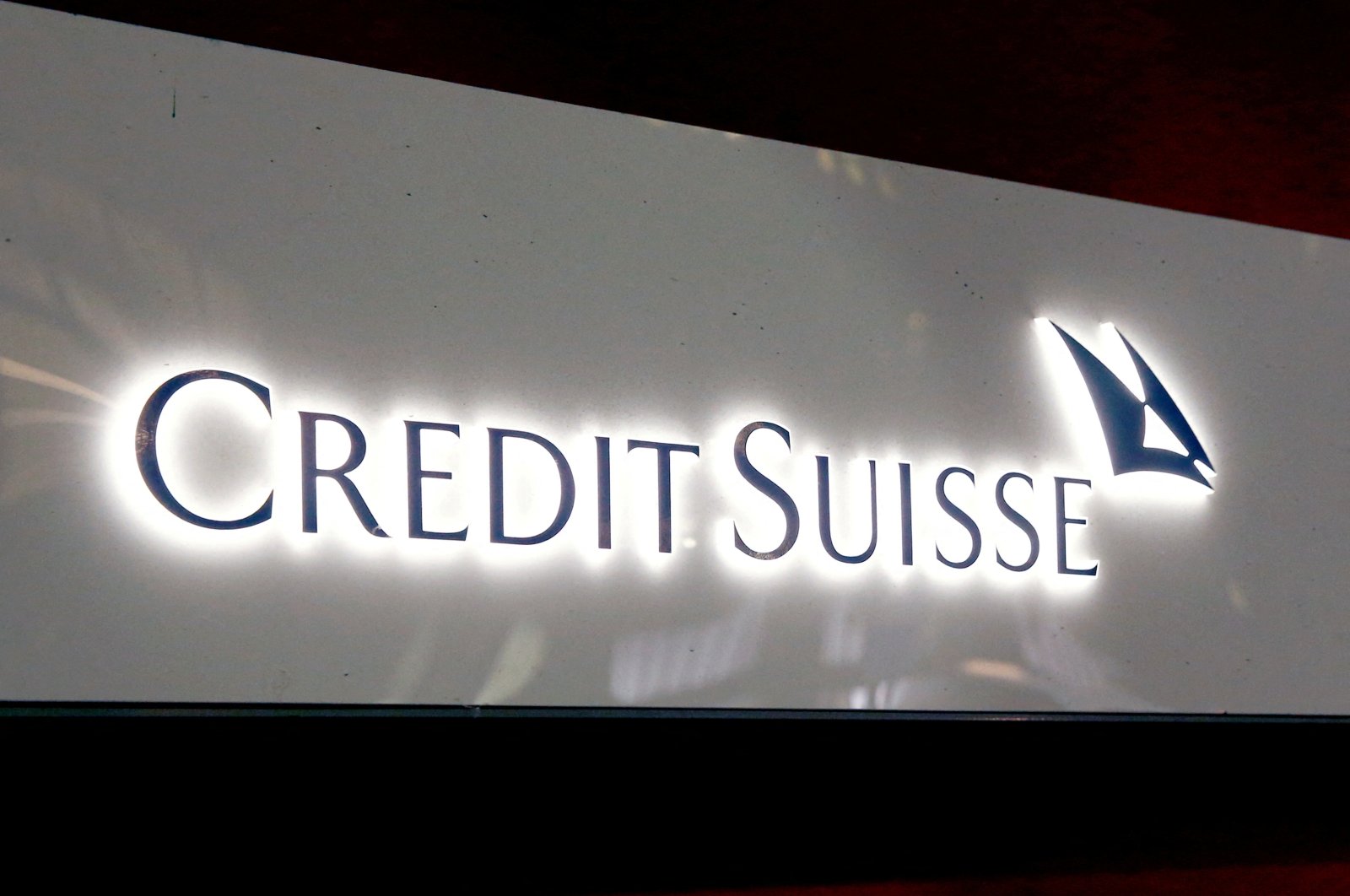 Ketua Credit Suisse berhenti setelah penyelidikan atas pelanggaran COVID-19