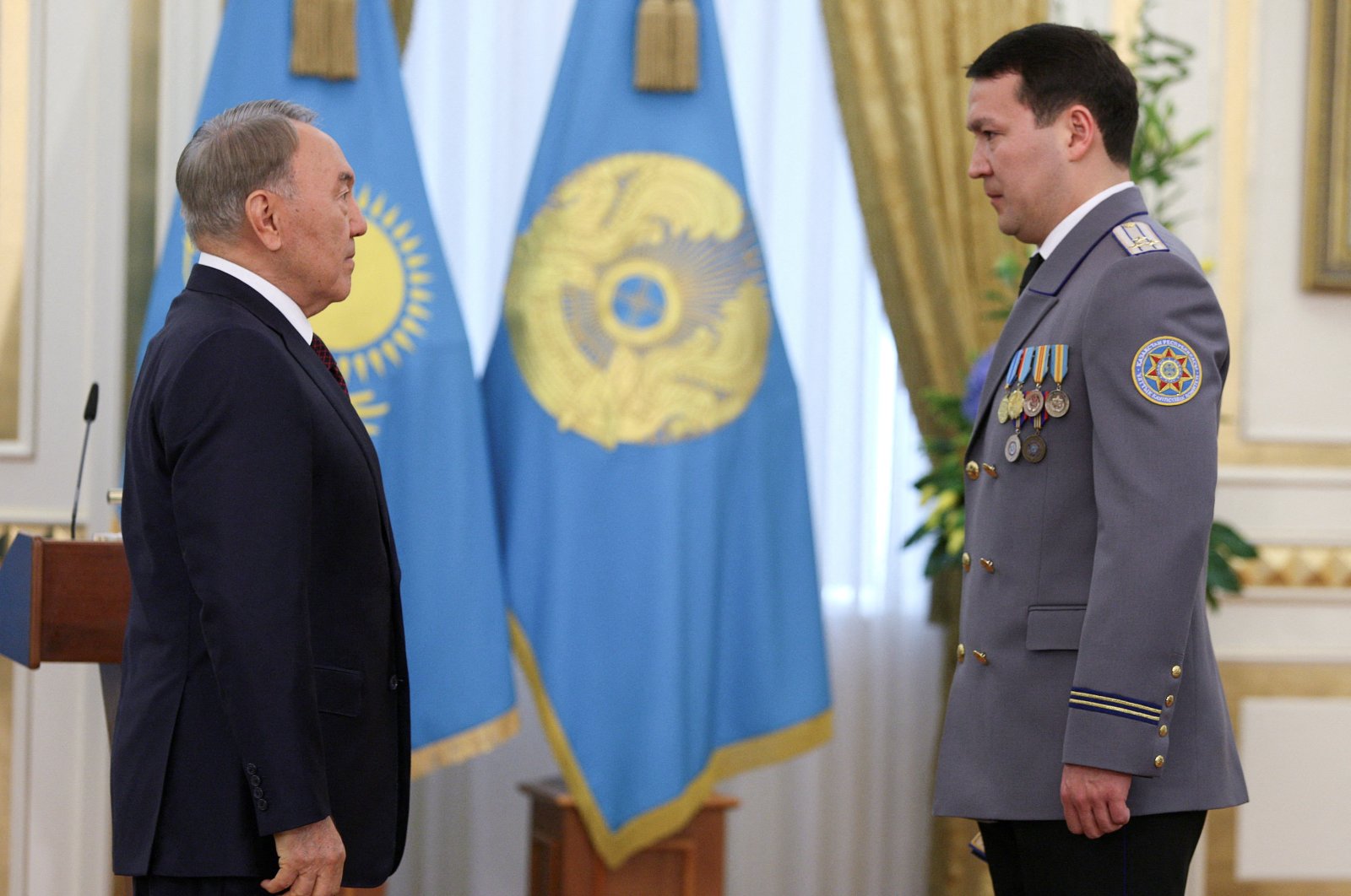 Former Kazakh President Nursultan Nazarbayev (L) and Deputy Chairperson of the National Security Committee Samat Abish attend an awarding ceremony in Astana, Kazakhstan, May 6, 2014. (Reuters Photo)