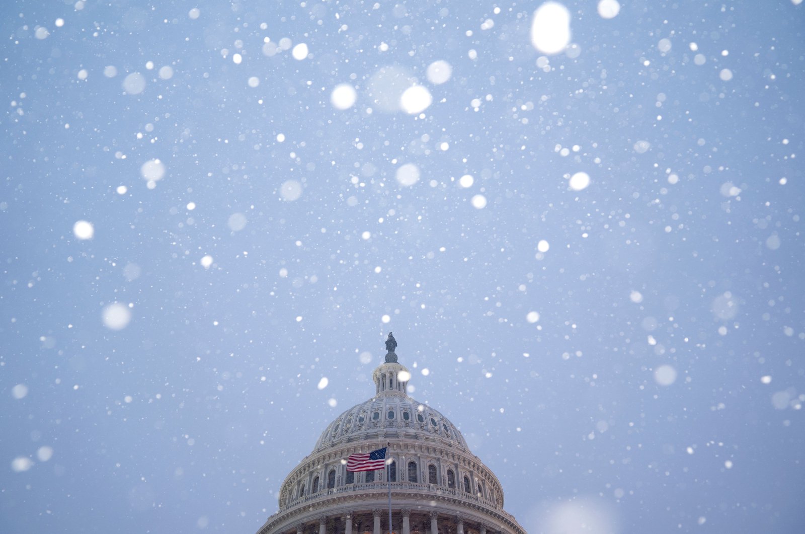 The U.S. Capitol dome during a snowstorm in Washington, U.S., Jan. 16, 2022. (AFP Photo)