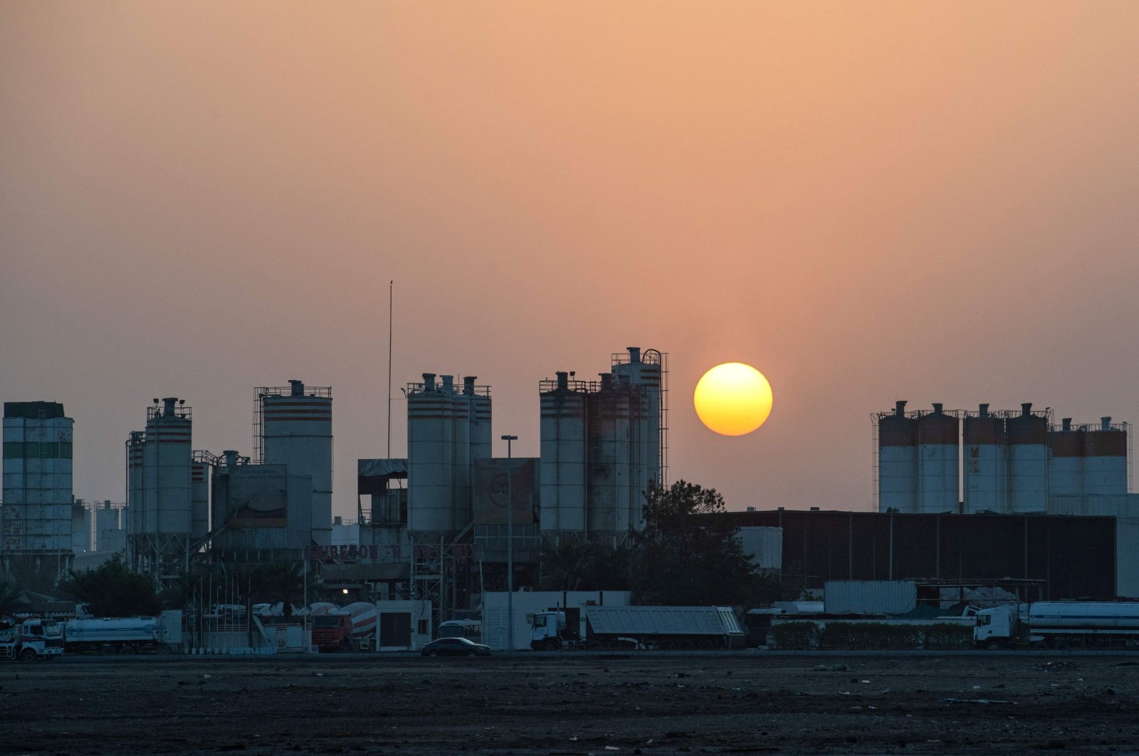 A picture shows a partial view of the Msaffah industrial district in the Emirati capital Abu Dhabi on Jan. 17, 2022. (AFP Photo)