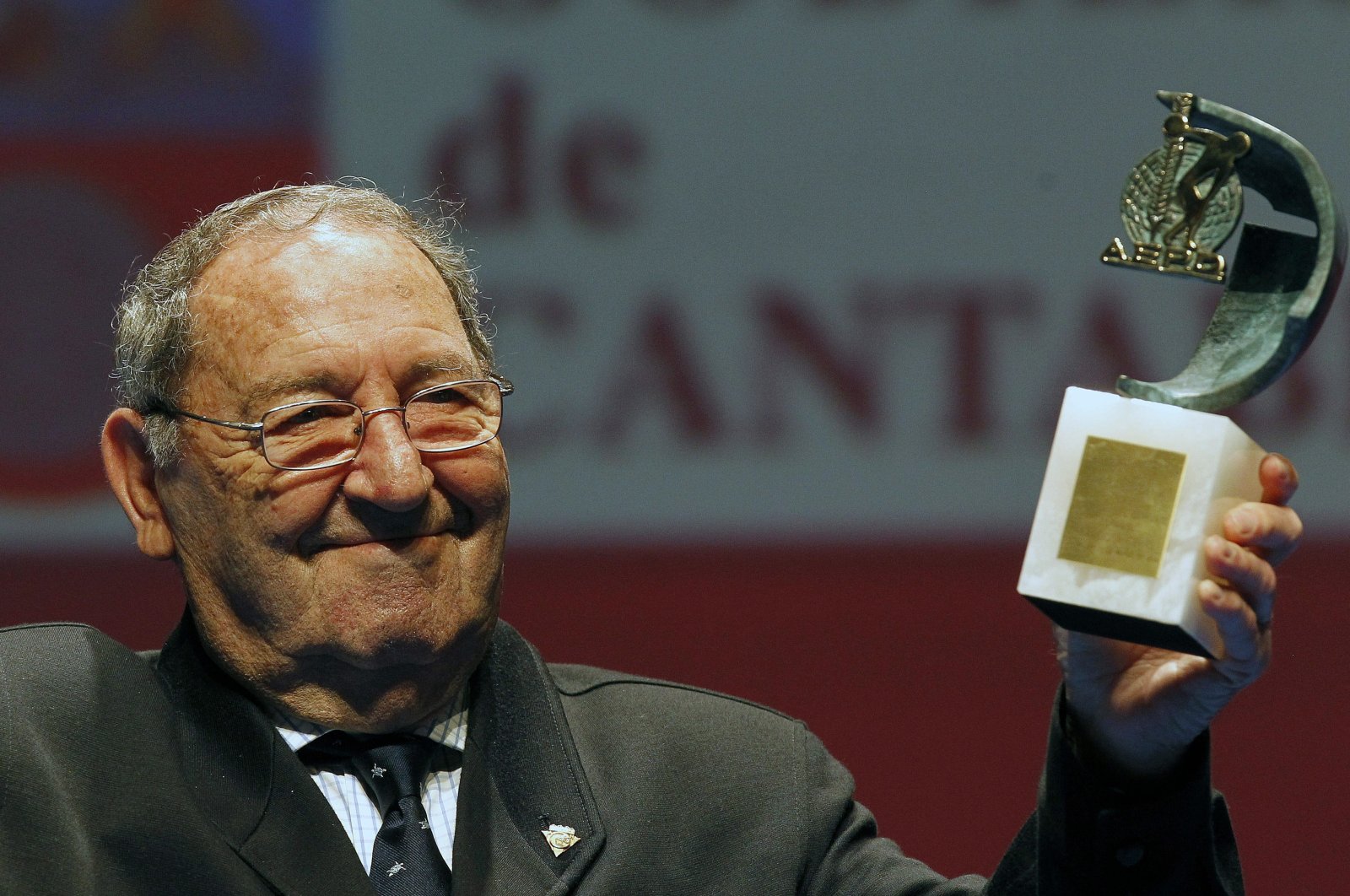 Legenda sejati, rekor pemenang Piala Eropa Paco Gento meninggal pada usia 88