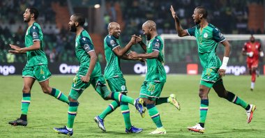 Comoros forward Ahmed Mogni (2nd R) celebrates with teammates after scoring a goal in an Africa Cup of Nations 2021 match against Ghana, Garoua, Cameroon, Jan. 18, 2022. (AFP Photo)