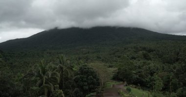 Mark Salvatus, "That day most eagerly awaited," 2020, HD Video, color, sound. (Courtesy of Pera Museum) 
