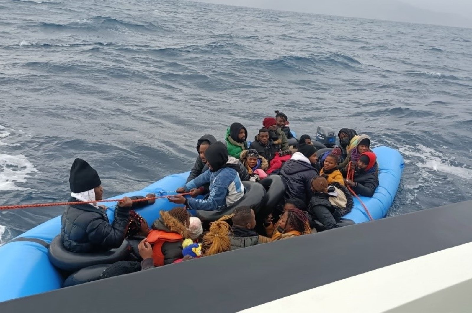 Penjaga pantai Turki menyelamatkan 43 migran gelap yang didorong mundur oleh Yunani