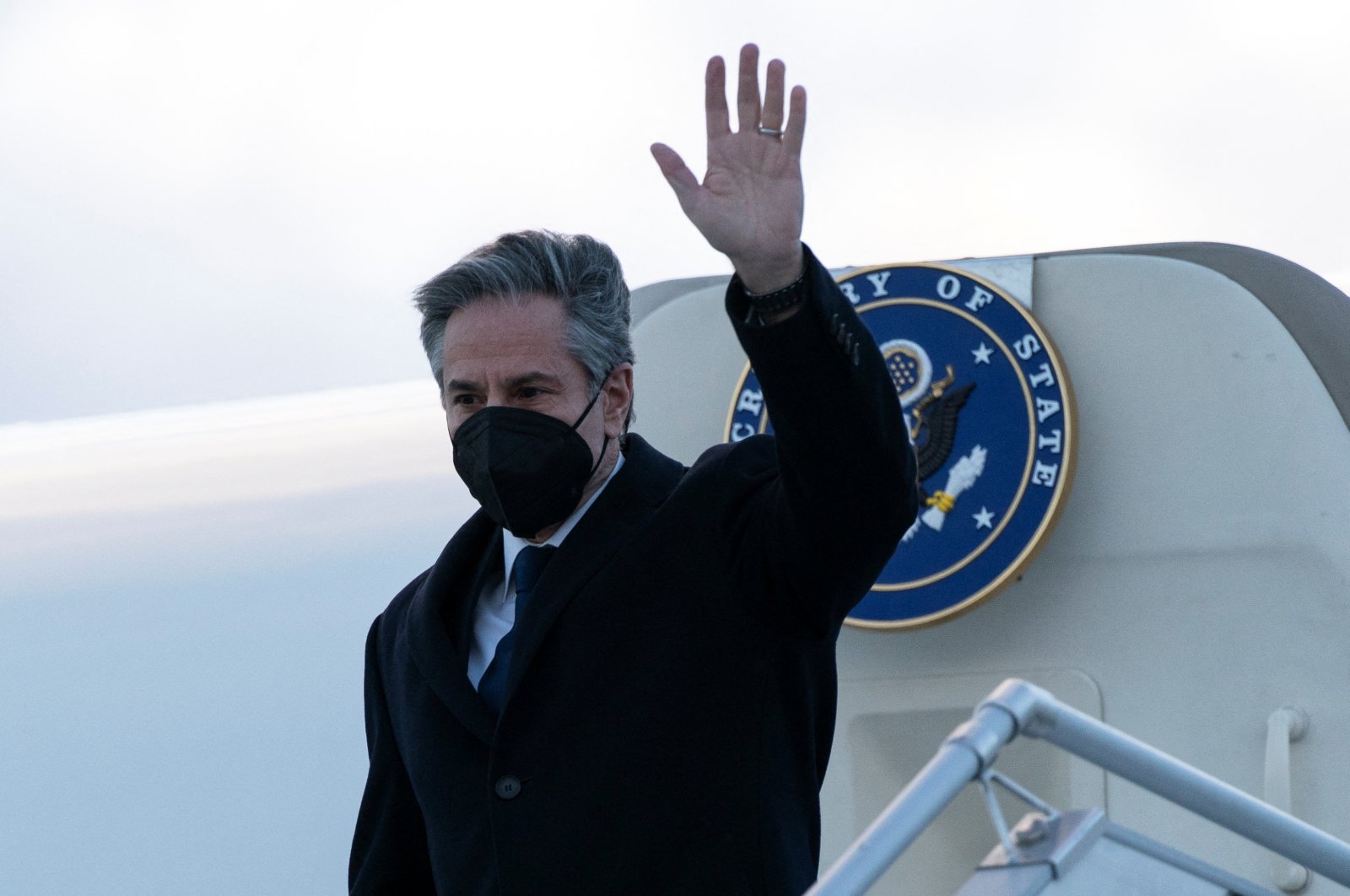 U.S. Secretary of State Antony Blinken waves as he arrives at Berlin Brandenburg Airport in Berlin, Germany, Jan. 20, 2022. (Reuters Photo)