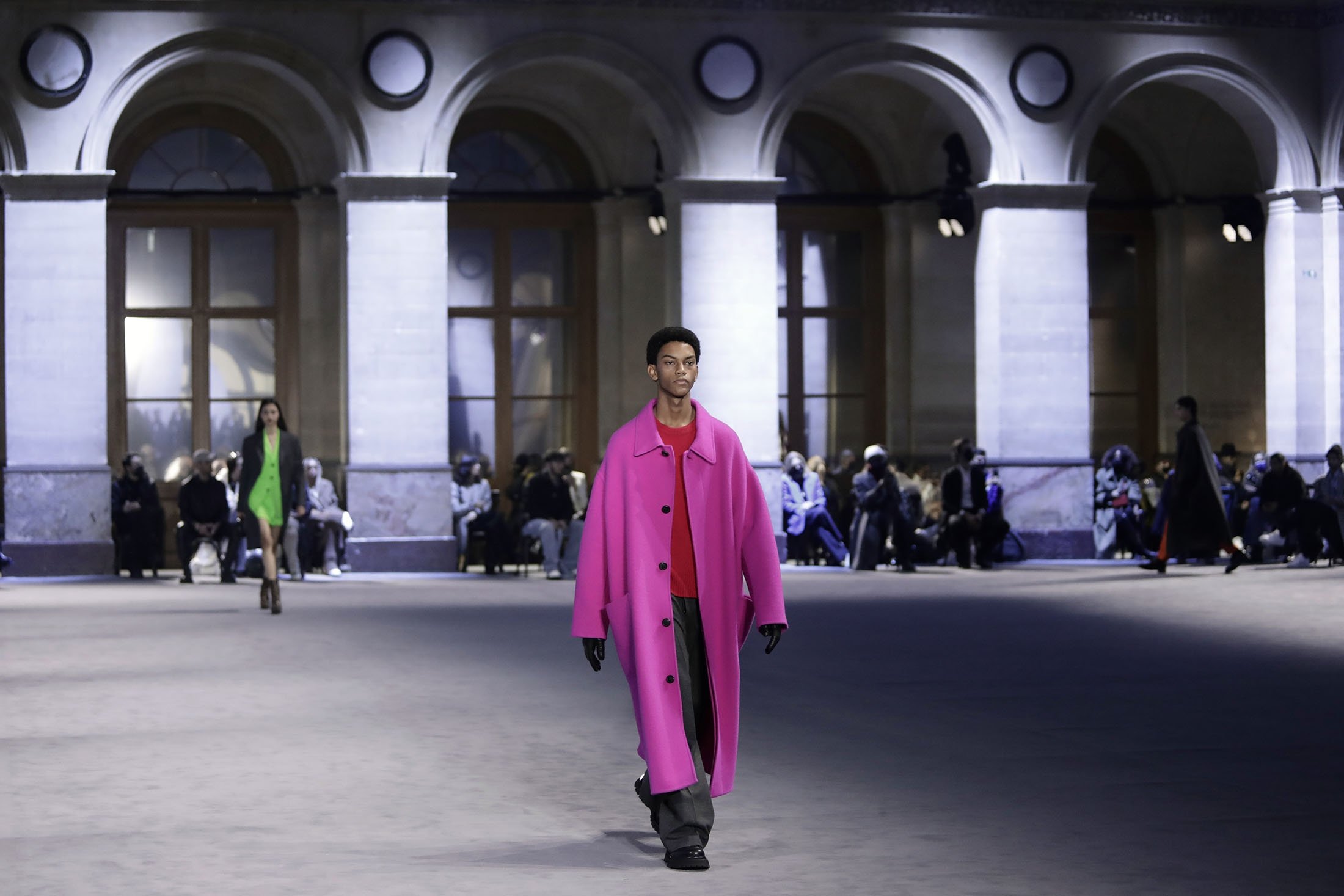 Supreme X Louis Vuitton: First Look at the Collection  Street style outfits  men, Paris fashion week men, Louis vuitton supreme