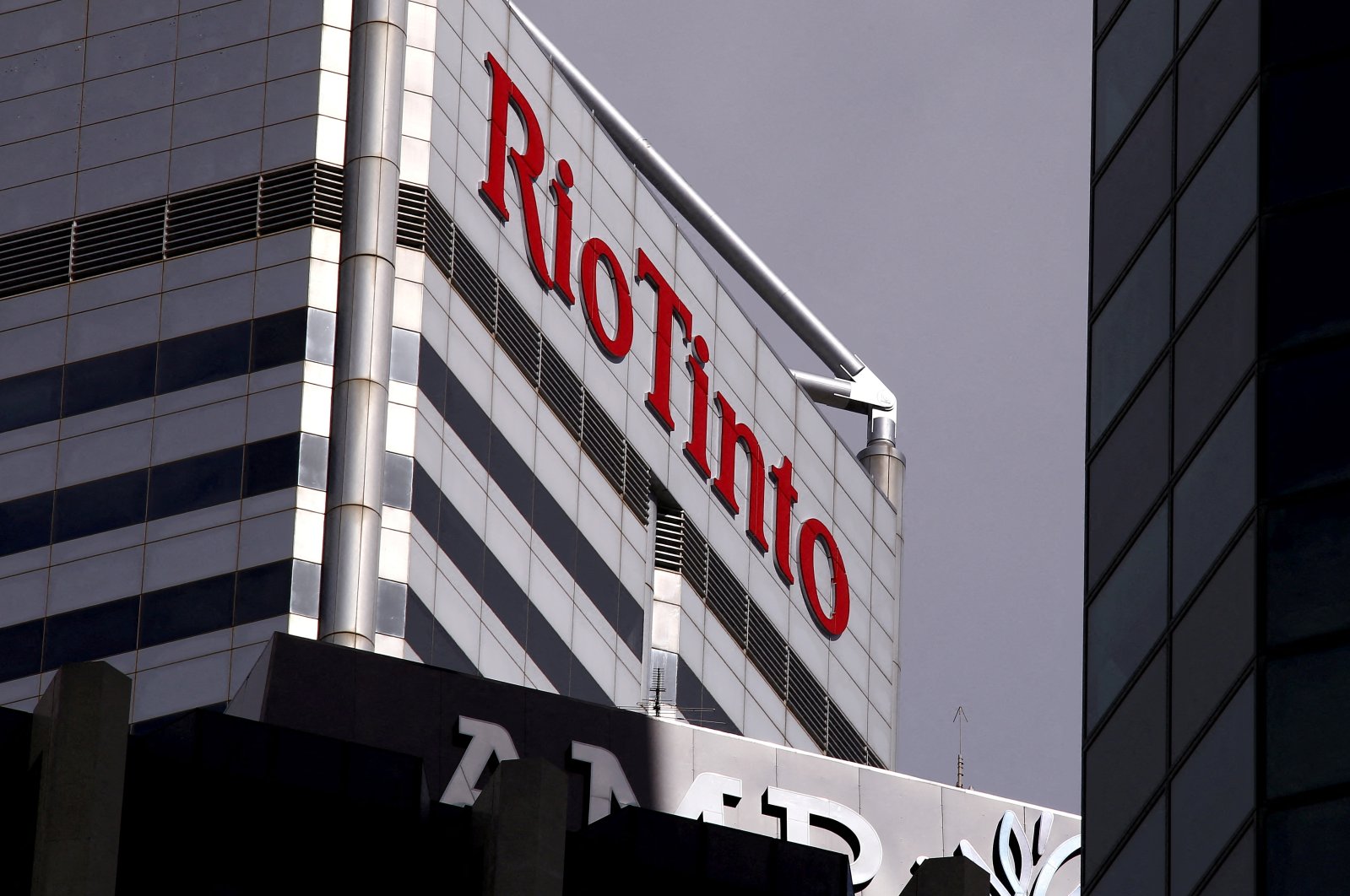 A sign adorns the building where mining company Rio Tinto has their office in Perth, Western Australia, Nov. 19, 2015. (Reuters Photo)