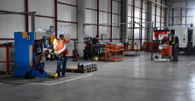 Workers at a factory in the central province of Sivas, Turkey, Nov. 10, 2021. (AA Photo)