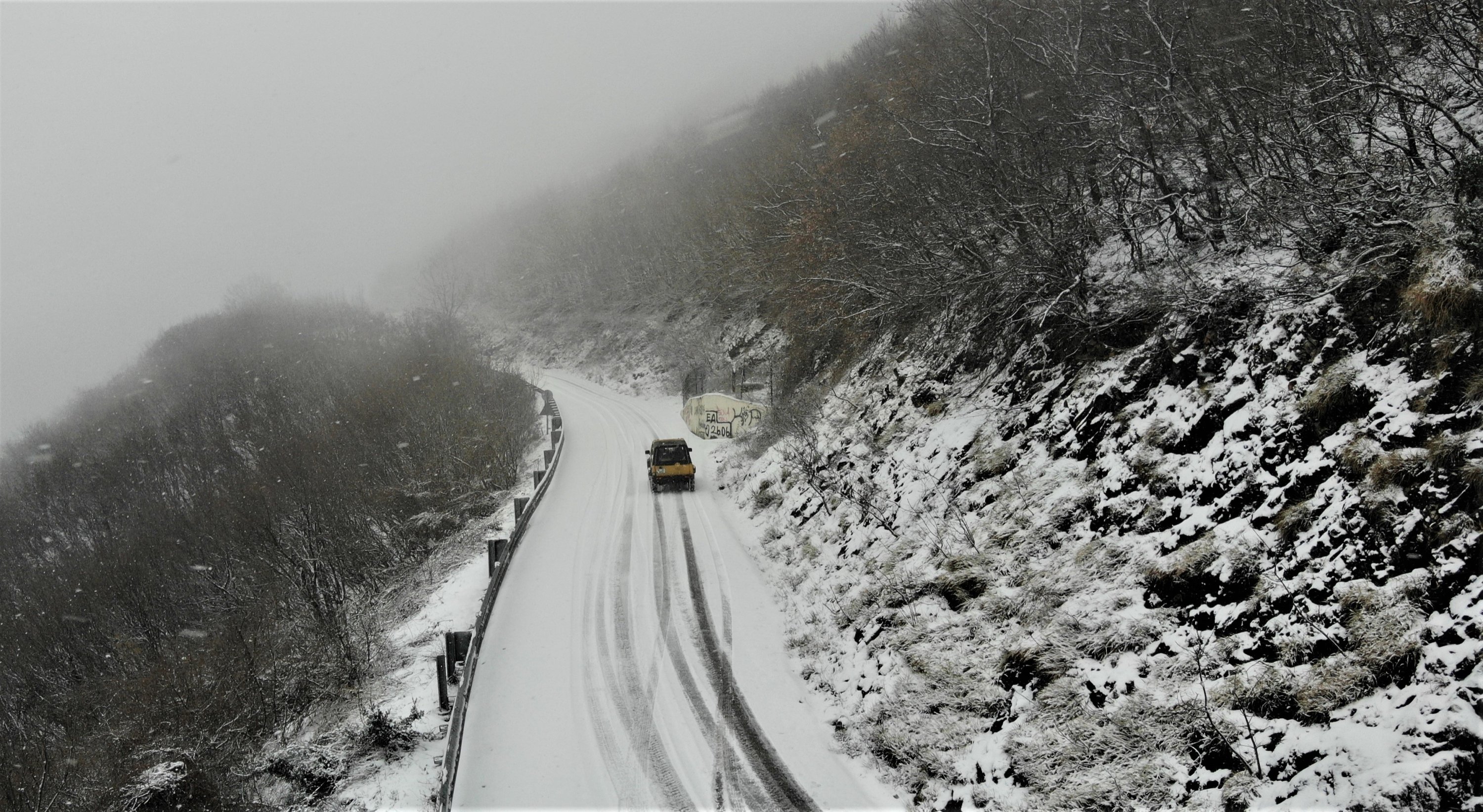Jalan dekat desa Samaria Halil Ibrahim Kurt, desa Zeyniler, Bursa, Turki barat, 23 Januari 2022. (Foto IHA) 