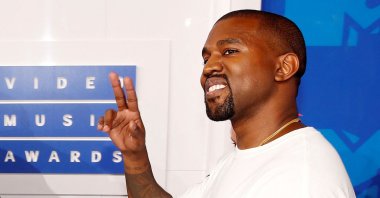 Kanye West arrives at the 2016 MTV Video Music Awards in New York, U.S., Aug. 28, 2016. (Reuters Photo)