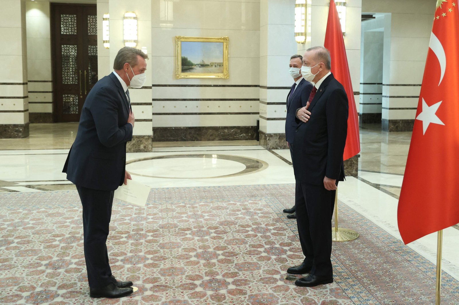 President Recep Tayyip Erdoğan (R) meets with the newly appointed U.S. Ambassador to Turkey Jeff Flake (L) at the Presidential Complex in Ankara, Turkey, Jan. 26, 2022. (Photo by TURKISH PRESIDENTIAL PRESS SERVICE / AFP)