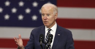 U.S. President Joe Biden delivers remarks on strengthening supply chains during his visit to Carnegie Mellon University at Mill 19 in Pittsburgh, Pennsylvania, U.S., Jan. 28, 2022.  (EPA Photo)