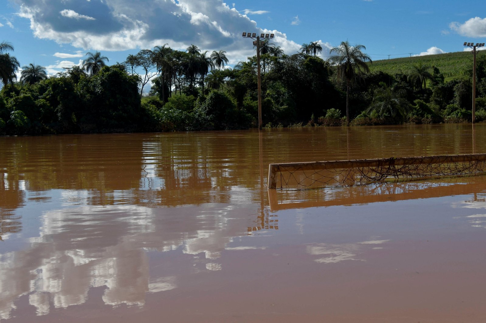 Banjir dan tanah longsor merenggut sedikitnya 18 nyawa di Brasil
