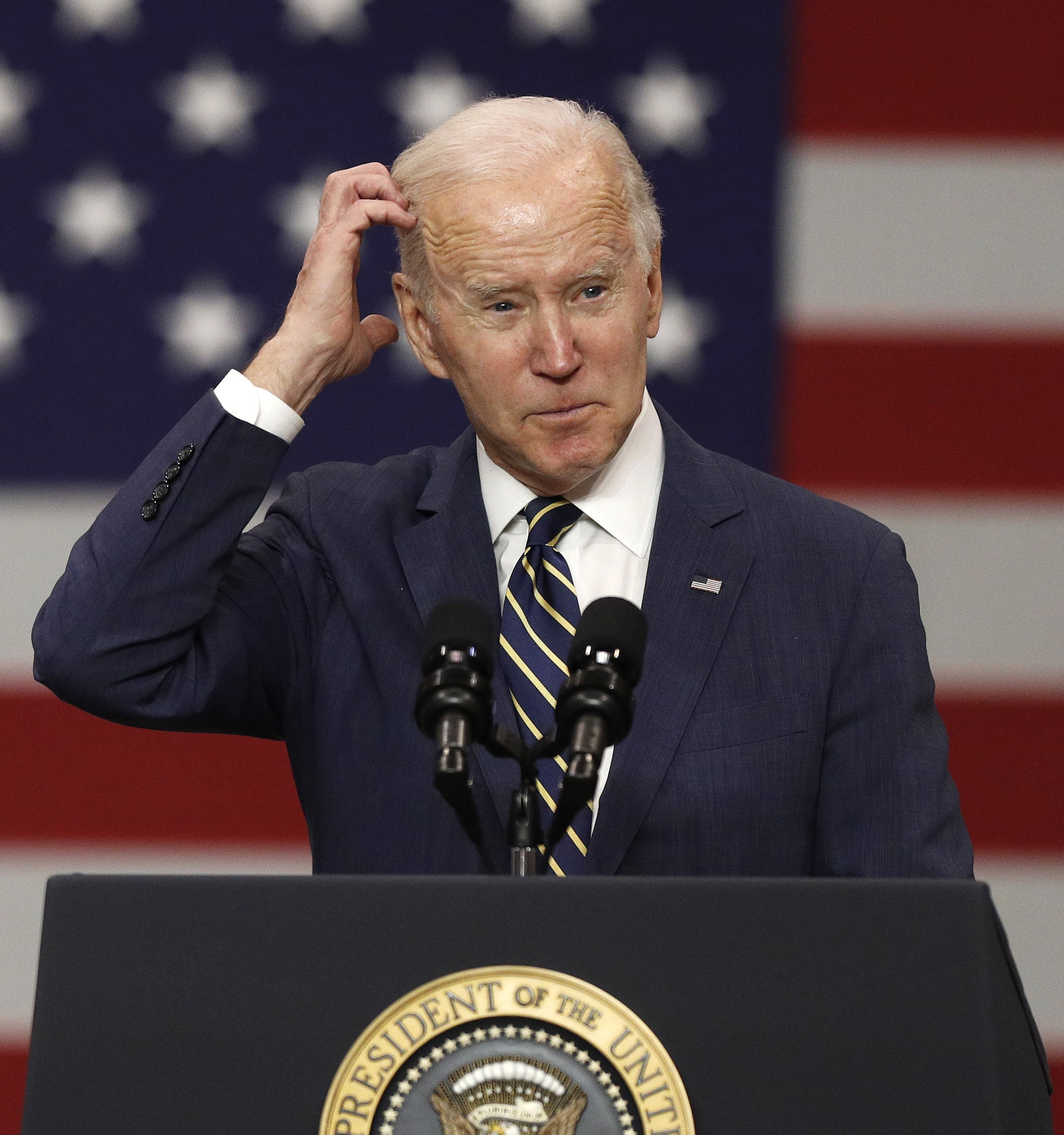 U.S. President Joe Biden delivers remarks on strengthening supply chains, revitalizing American manufacturing during his visit to Carnegie Mellon University, Pennsylvania, the U.S., Jan. 28, 2022. (Photo via EPA)