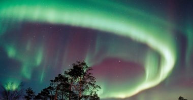 Always different, always impressive: the northern lights in Finland. (dpa Photo)