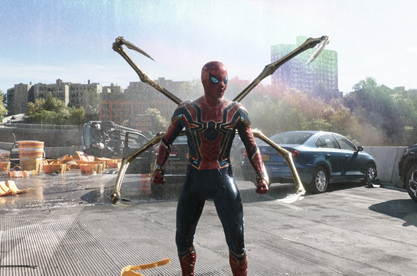 Berayun terlalu tinggi untuk ditangkap: ‘Spider-Man’ mempertahankan posisi teratas box office