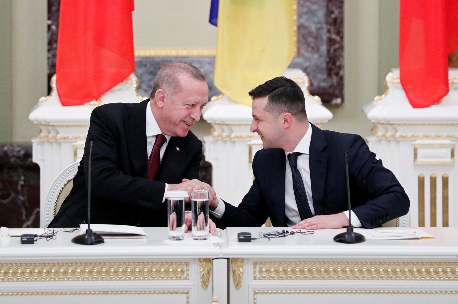 President Recep Tayyip Erdoğan and Ukrainian President Volodymyr Zelenskyy shake hands during a joint news conference following their meeting in Kyiv, Ukraine, Feb. 3, 2020. (Reuters Photo)