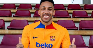 Pierre-Emerick Aubameyang poses in a Barcelona shirt, Barcelona, Spain, Feb. 2, 2022. (FC Barcelona on Twitter)