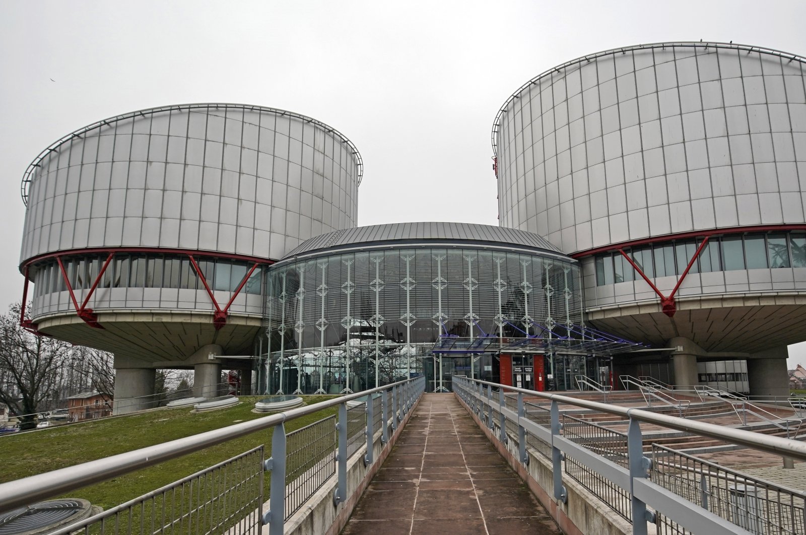 An exterior view of the European Court of Human Rights (ECtHR) building during the beginning of a hearing in the case of Ukraine and the Netherlands against Russia, in Strasbourg, France, Jan. 26, 2022. (EPA Photo)