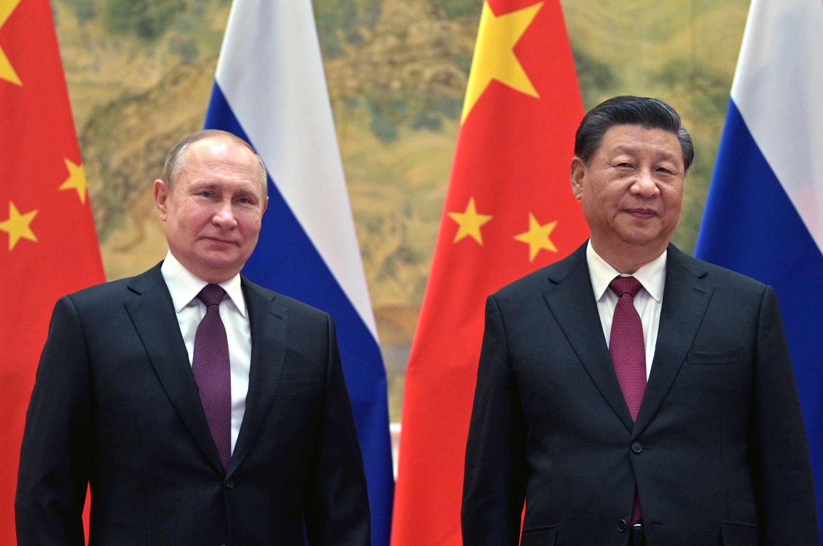 Chinese President Xi Jinping (R) and Russian President Vladimir Putin pose for a photo prior to their talks in Beijing, China, Feb. 4, 2022. (AP Photo)