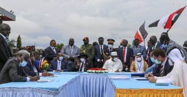  The then head of Sudan&#039;s sovereign council, Gen. Abdel-Fattah Burhan, seated center-left, President of South Sudan Salva Kiir, seated center, and then President of Chad Idriss Deby, seated center-right, attend a ceremony to sign a peace deal between Sudan&#039;s transitional authorities and a rebel alliance, in Juba, South Sudan, on Oct. 3, 2020. (AP File Photo)