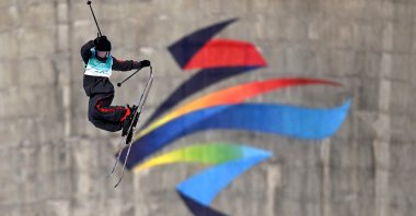USA's Maggie Voisin competes in the freestyle skiing women's freeski big air qualification run during the Beijing 2022 Winter Olympic Games, Beijing, China, Feb. 7, 2022. (AFP Photo)