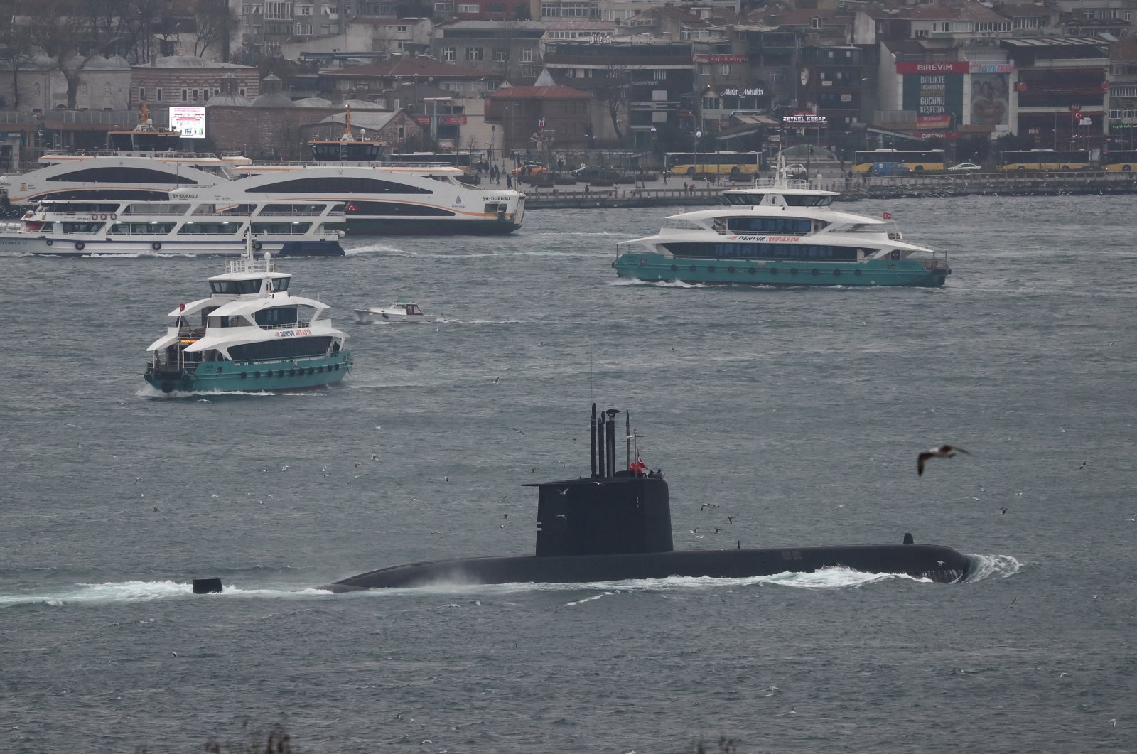 A Preveze class submarine of the Turkish Navy sails in the Bosorus towards Marmara Sea, Istanbul, Turkey, Jan. 11, 2022. (Reuters Photo)