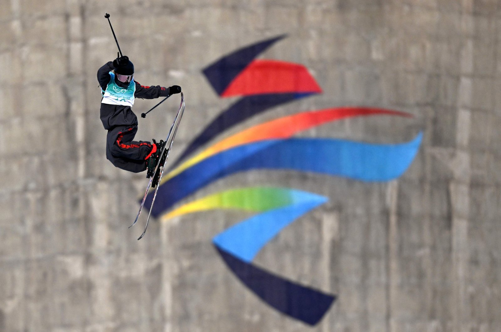 USA&#039;s Maggie Voisin competes in the freestyle skiing women&#039;s freeski big air qualification run during the Beijing 2022 Winter Olympic Games, Beijing, China, Feb. 7, 2022. (AFP Photo)