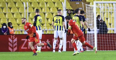 Kayserispor's Ramazan Civelek celebrates his goal during the Ziraat Turkish Cup match against Fenerbahçe at the Ülker Stadium on Feb. 8, 2022. (AA Photo)