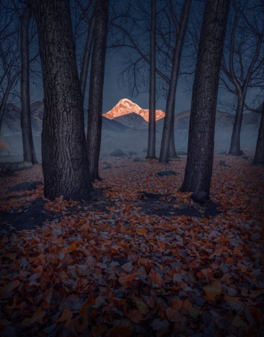 Georgia's Kazbek Mountains, one of the four winning photographs taken by Aytek Çetin, near the Russian border in Georgia, Feb. 5, 2022. (DHA Photo)
