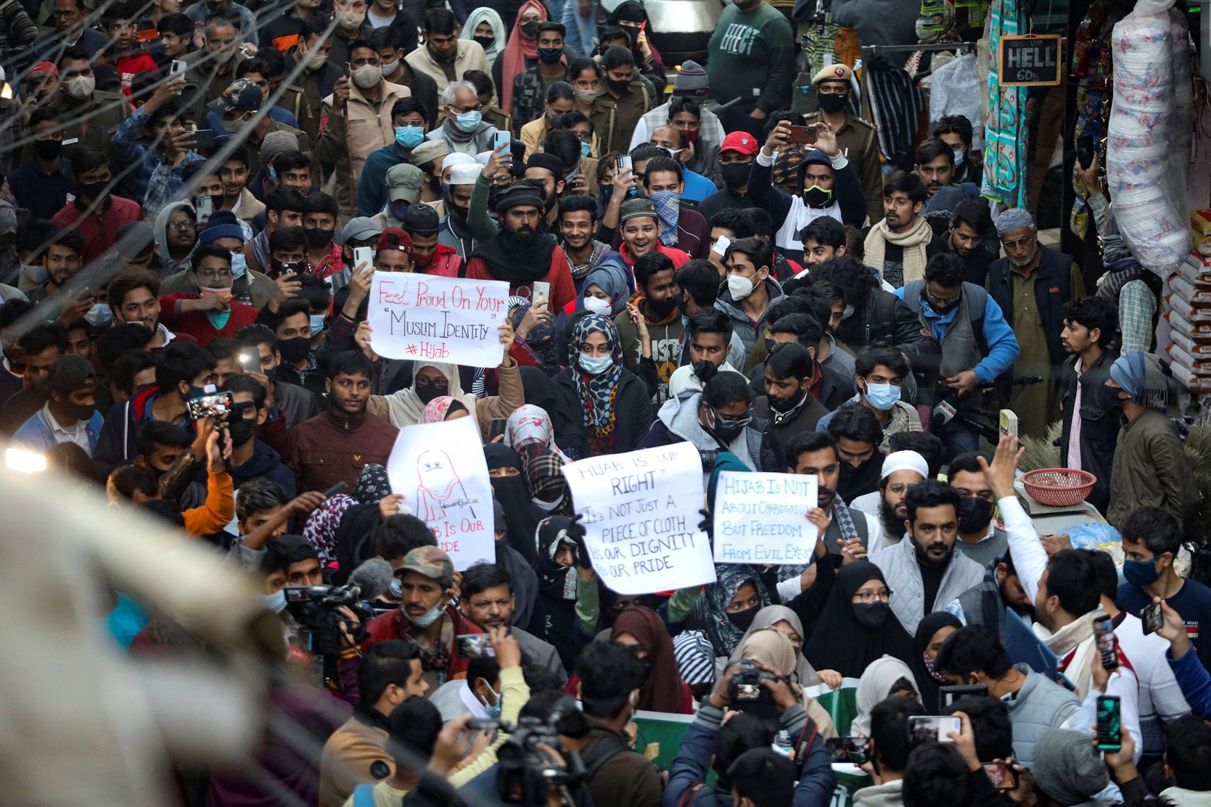 Protests In India Over Hijab Ban In Schools | Daily Sabah