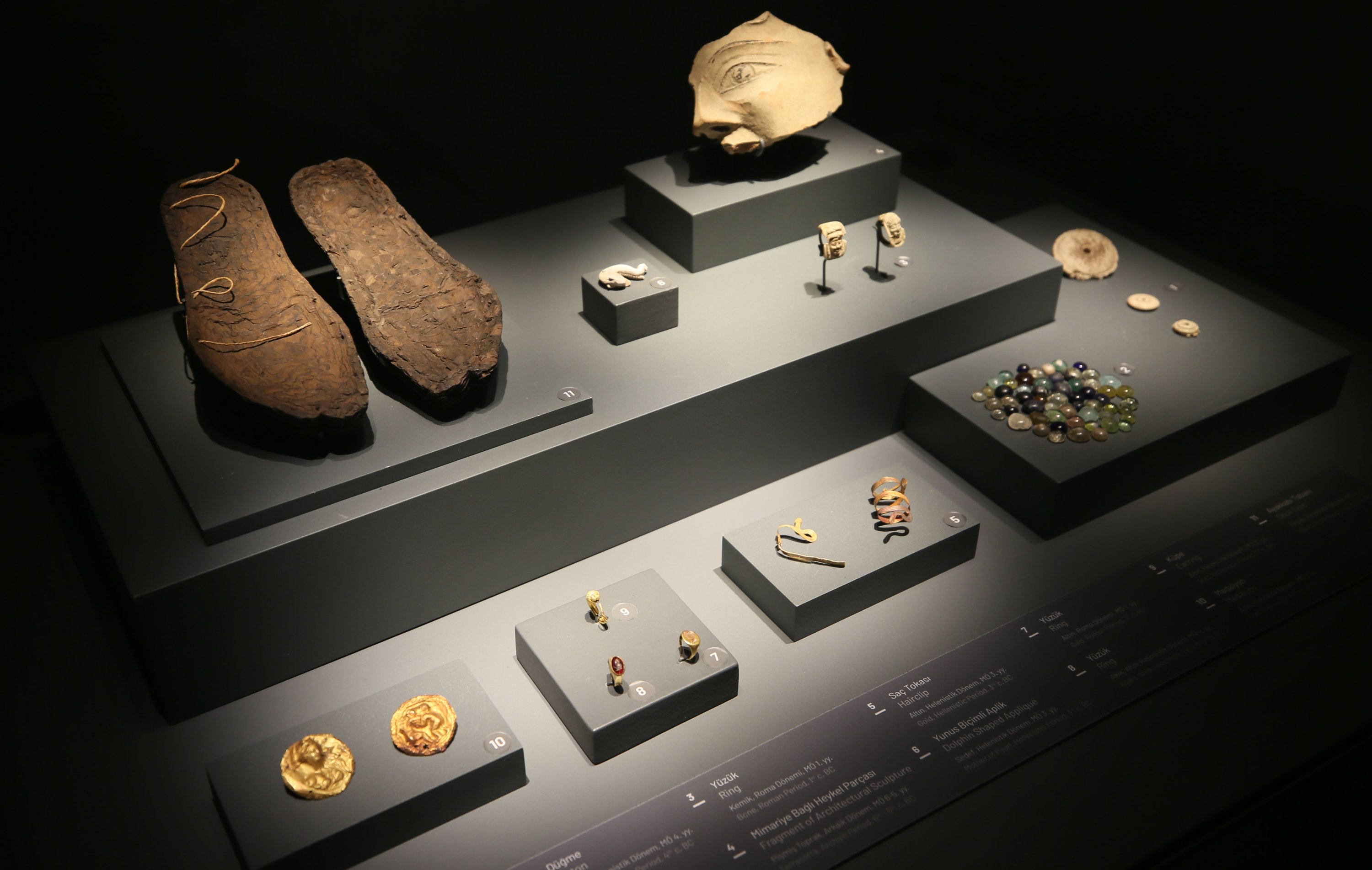 Artifacts and finds from the excavations of the ancient city of Troy on display at the Troy Museum, Çanakkale, northwestern Turkey, February 11, 2022. (AA)