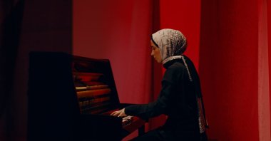 Büşra Kayıkçı plays her piano. (Sabah File Photo) 