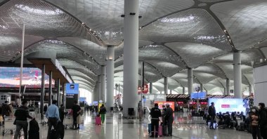 Passengers are seen at Istanbul Airport, Istanbul,Turkey, Feb. 1, 2022. (AA Photo)