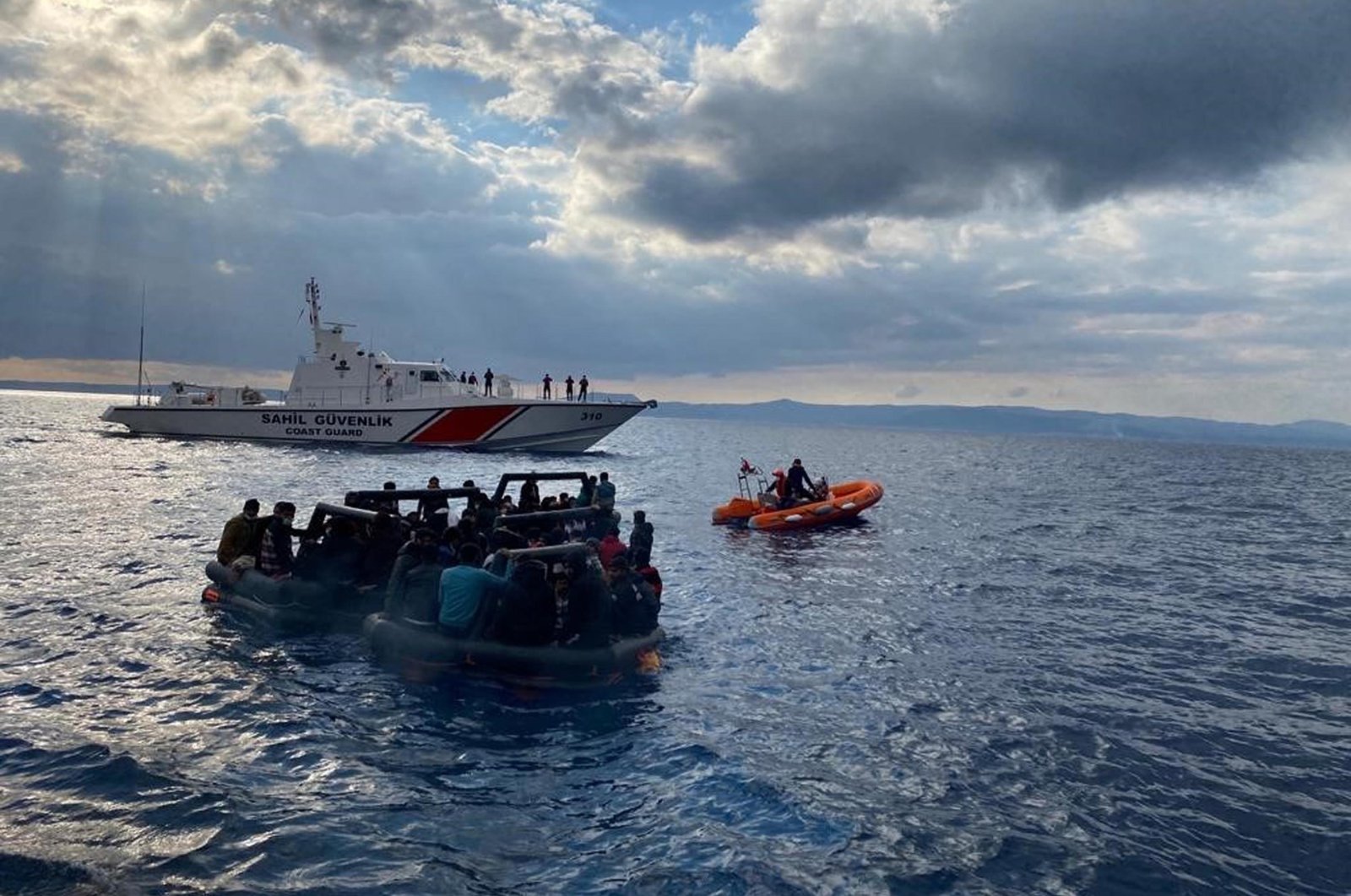 Turkish units try to rescue migrants in the Aegean Sea, Turkey, Feb. 5, 2022. (DHA Photo)