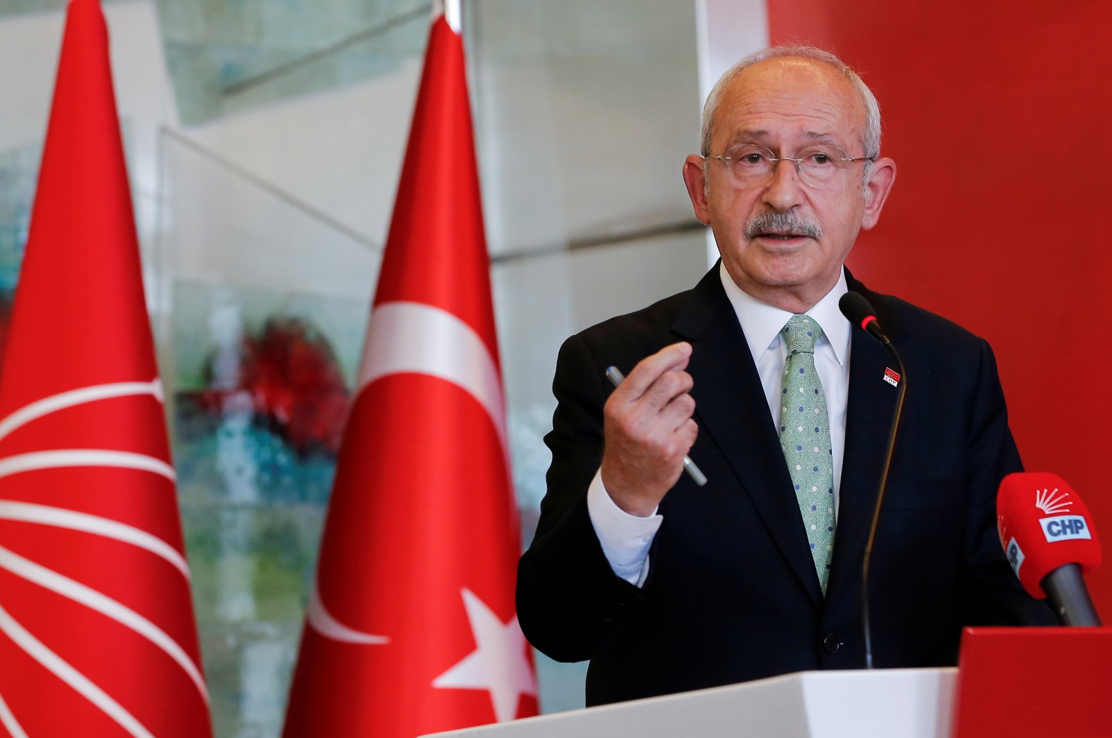 Main opposition Republican People&#039;s Party (CHP) Chairperson Kemal Kılıçdaroğlu speaks during a news conference in capital Ankara, Turkey, Oct. 11, 2021. (Reuters Photo)